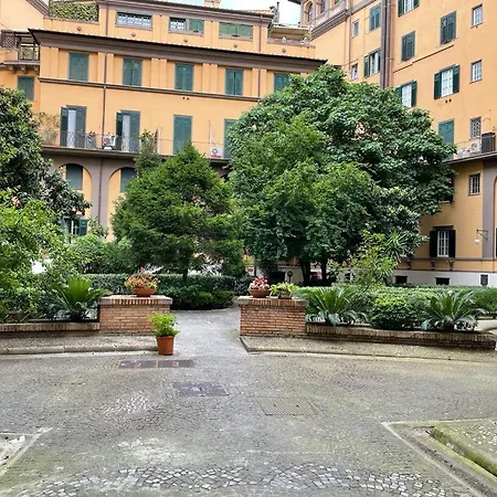 Apartment Deromatality Vaticano Piazza Di Spagna Colosseo Rome